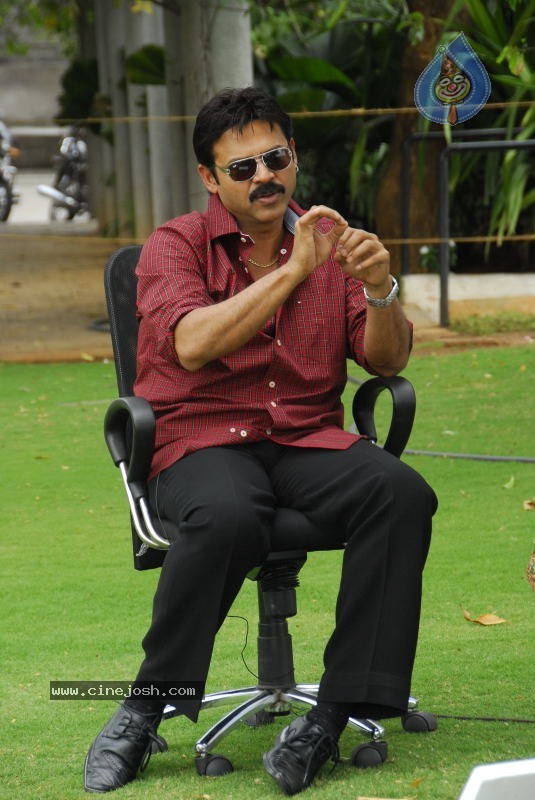 Namovenkatesa Venkatesh Stills - 76 / 98 photos