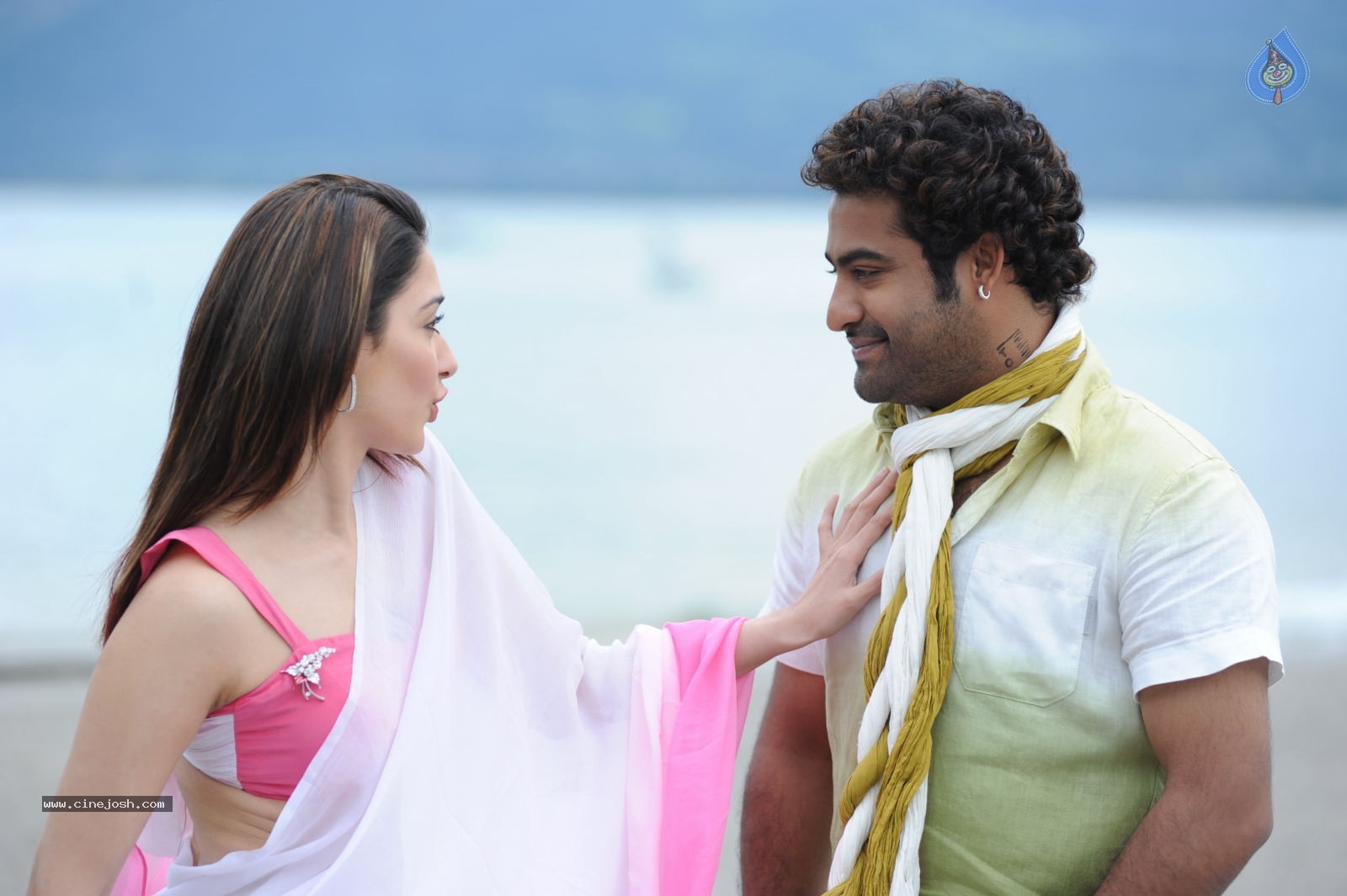 oosaravelli new stills 2809110241 001