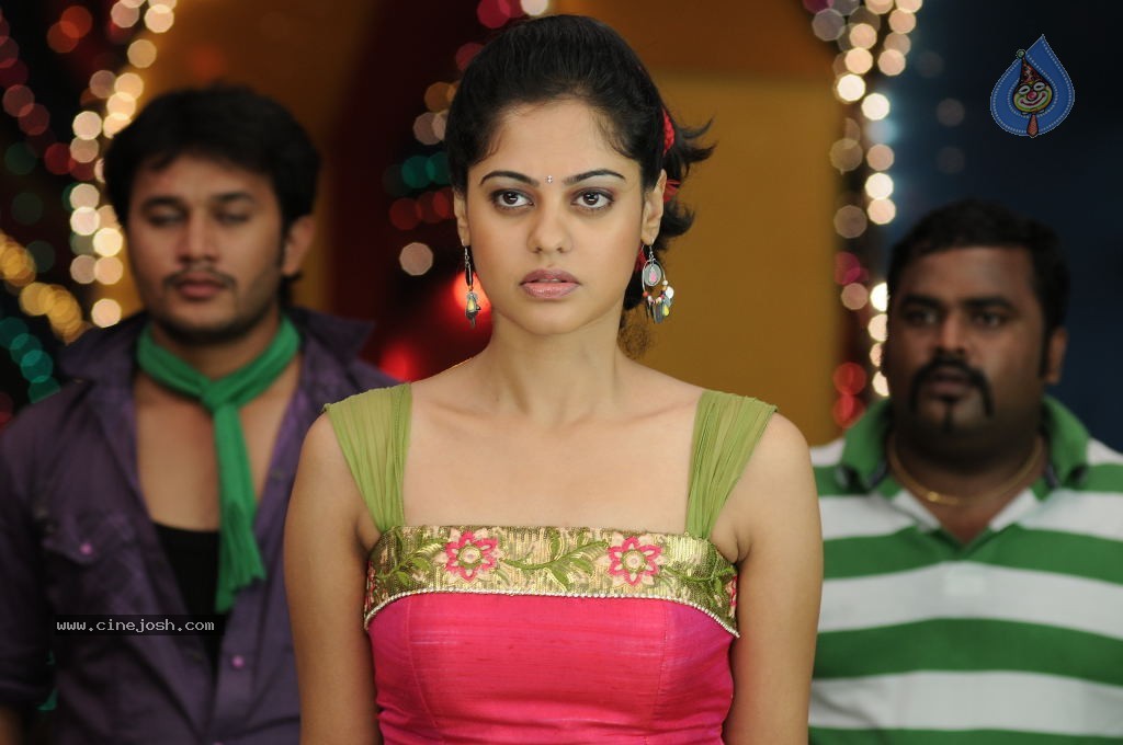 Pilla Zamindar Movie New Stills - 11 / 19 photos