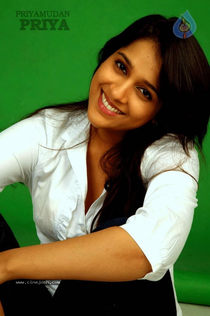 Anchor Reshmi Sex - Priyamudan Priya Tamil Movie Stills - Photo 61 of 111