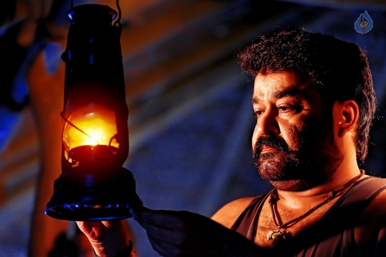 Mohanlal Pulimurugan Teaser Stills Photos Pics (2) - onlookersmedia