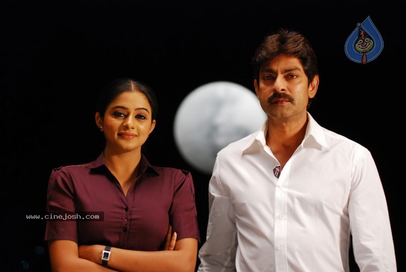 Sadhyam Movie New Stills - 53 / 58 photos