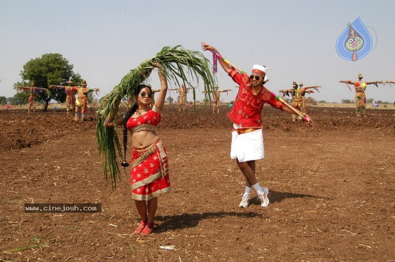 Seema Tapakai Movie Stills - 29 / 87 photos