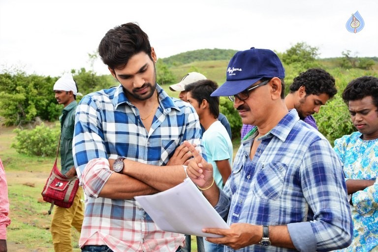 Speedunnodu Movie Photos - 2 / 50 photos