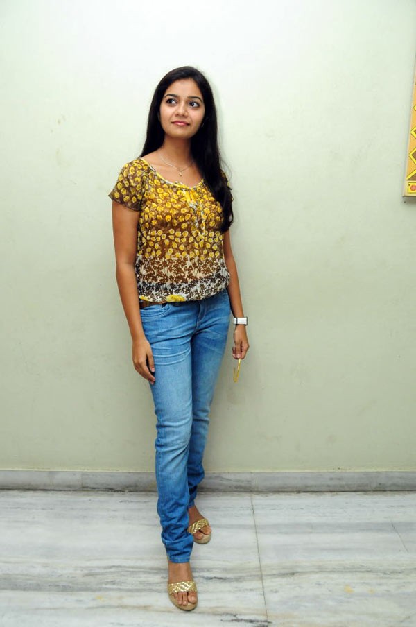 Swathi - 6 / 14 photos