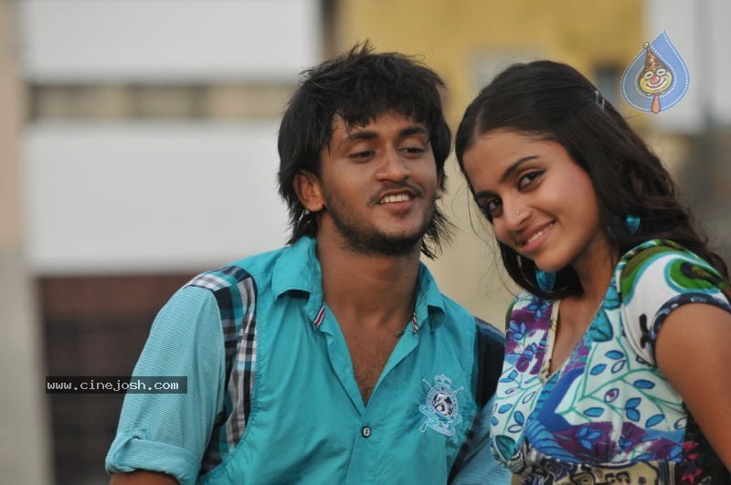 Tholisaariga Movie Stills - 24 / 48 photos