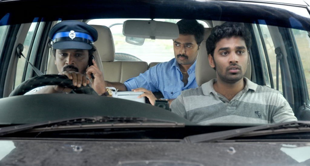 Traffic Movie Stills - 8 / 14 photos