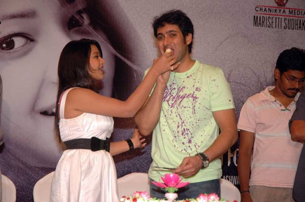 Uday Kiran Birthday Photos - 24 / 38 photos