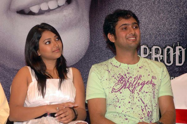 Uday Kiran Birthday Photos - 33 / 38 photos