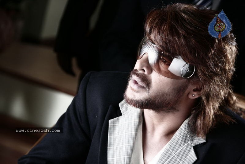 Upendra Super Movie Stills - 38 / 93 photos