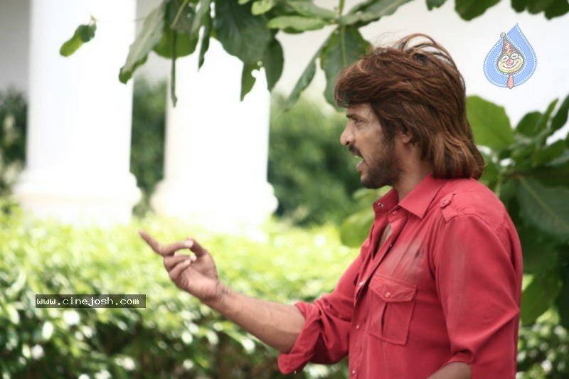 Upendra Super Movie Stills - 49 / 93 photos