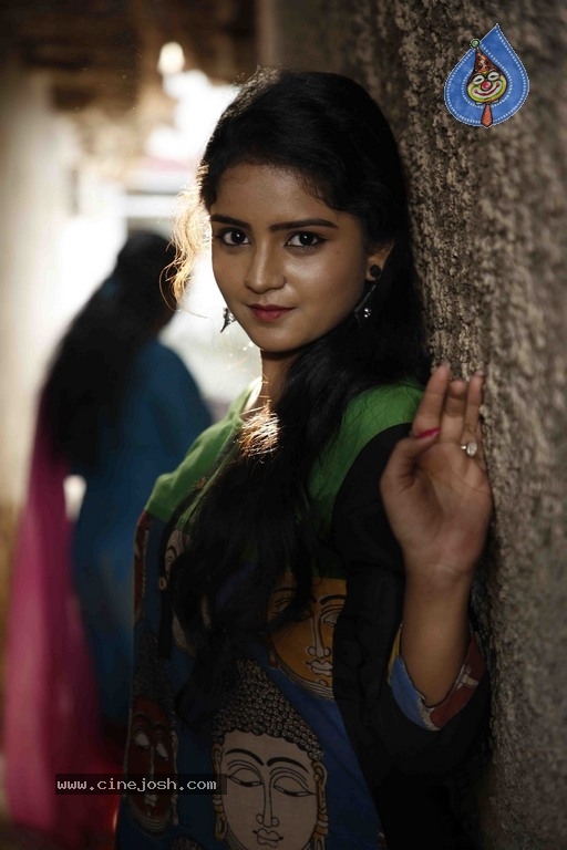 Uttara Movie Stills - 12 / 19 photos