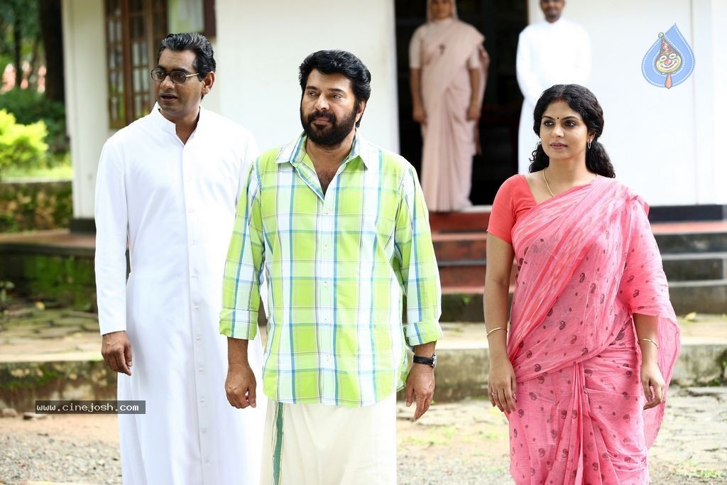 Varsham Movie Stills - 8 / 18 photos