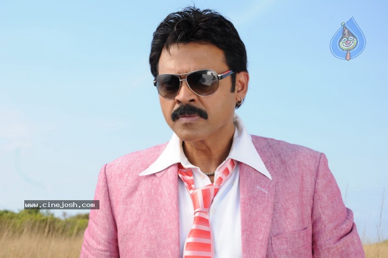 Colourful stills - Venkatesh,Trisha - Namo Venkatesa - 29 / 59 photos