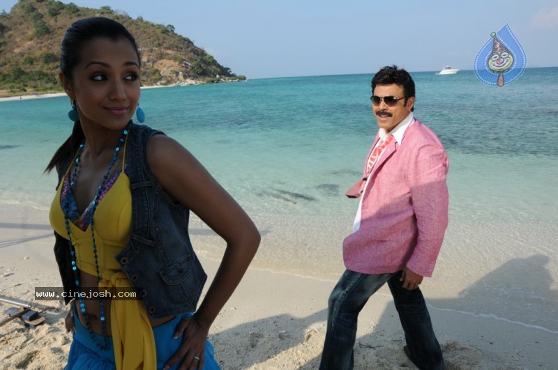 Colourful stills - Venkatesh,Trisha - Namo Venkatesa - 57 / 59 photos