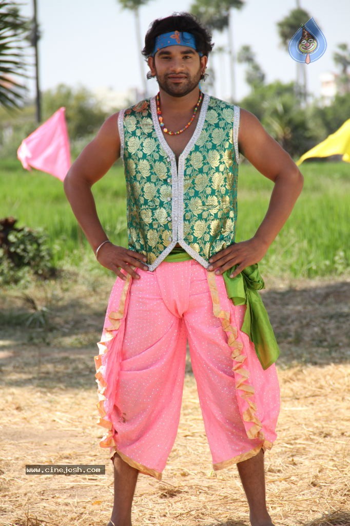 Vichakshana Movie Stills - 46 / 88 photos