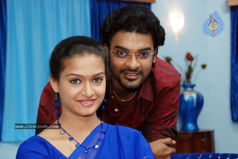 Young India Movie Stills - 31 / 33 photos