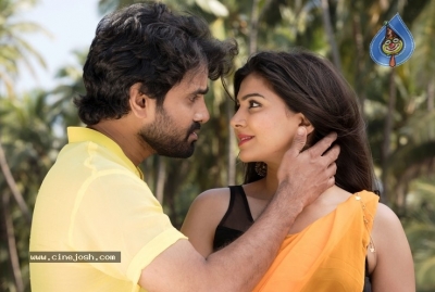 Poster Movie Stills - 14 of 21