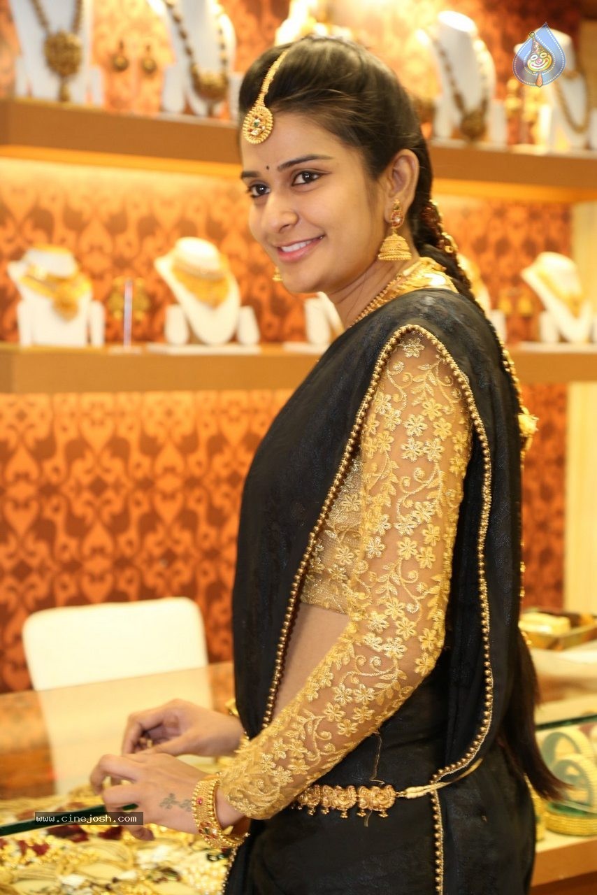 8th Hyderabad Jewellery n Gem Fair - 10 / 109 photos