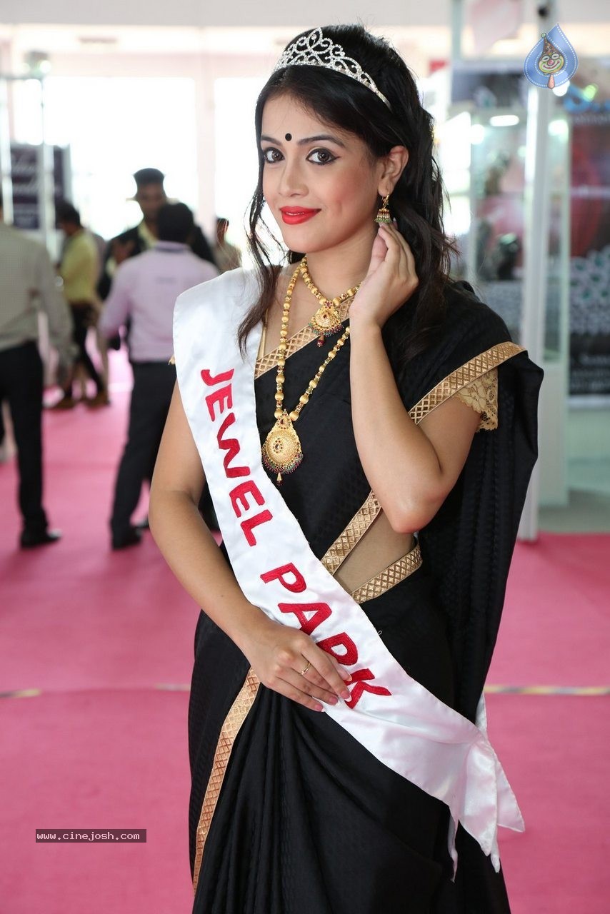 8th Hyderabad Jewellery n Gem Fair - 12 / 109 photos