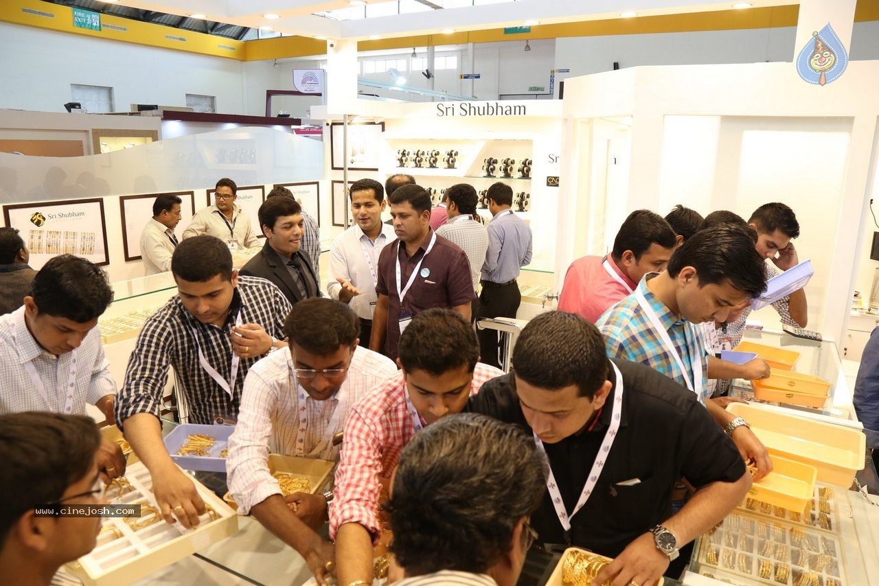 8th Hyderabad Jewellery n Gem Fair - 84 / 109 photos