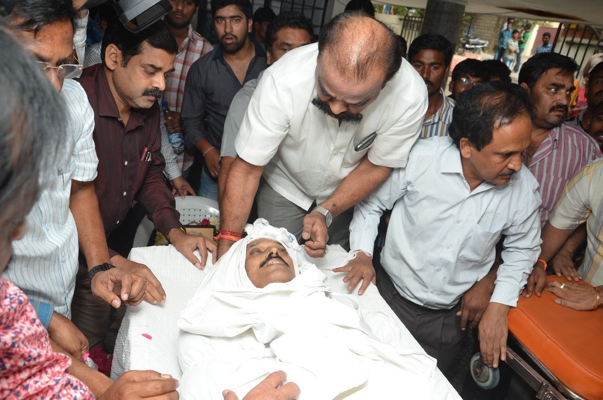 Ahuti Prasad Condolences Photos - 67 / 129 photos