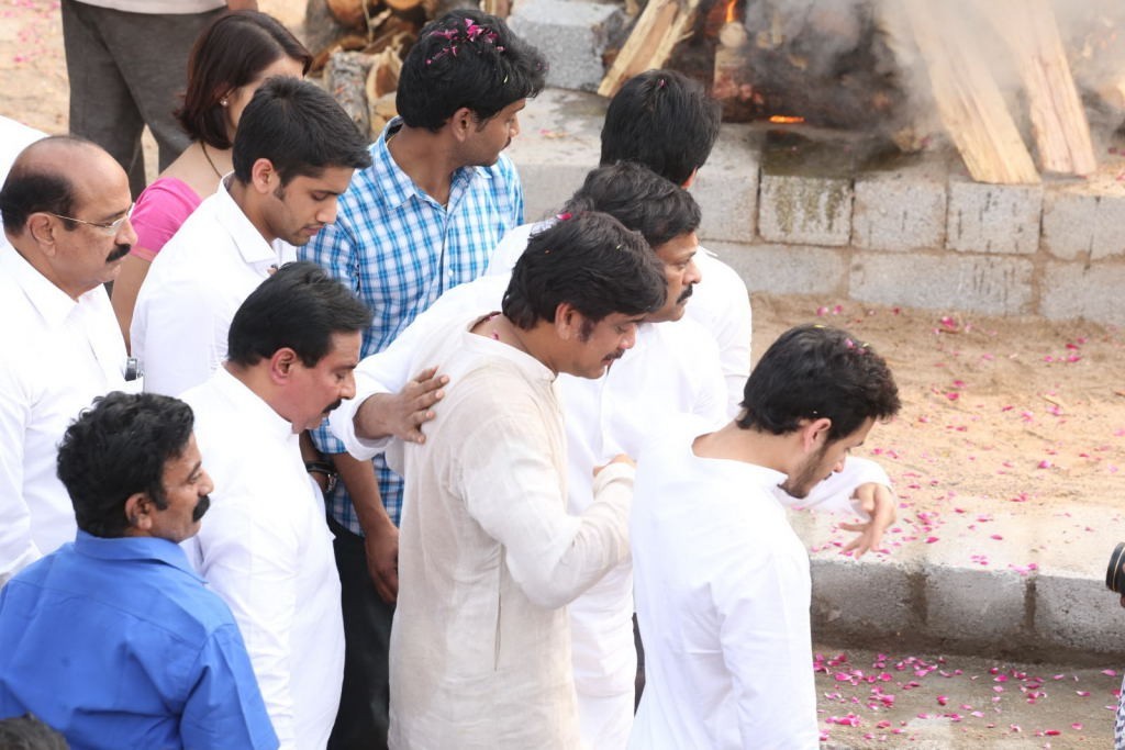 ANR Cremation Photos 01  - 146 / 493 photos