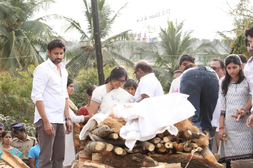 ANR Cremation Photos 01  - 309 / 493 photos