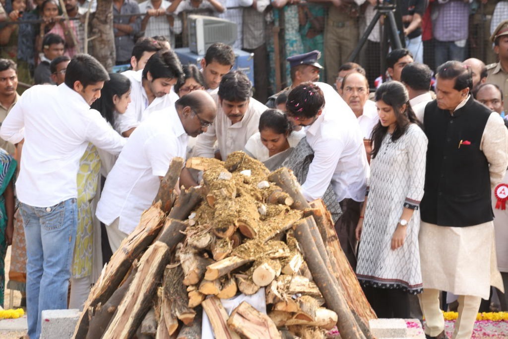 ANR Cremation Photos 01  - 370 / 493 photos