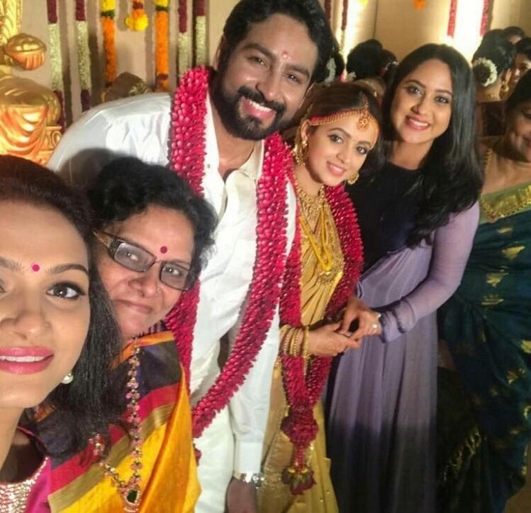 Bhavana Wedding Pics - 10 / 10 photos