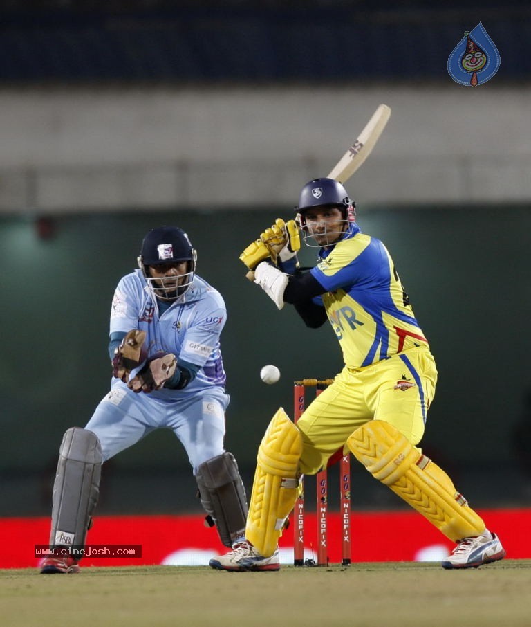 CCL4 Bhojpuri Dabanggs Vs Chennai Rhinos Match Photos - 64 / 168 photos