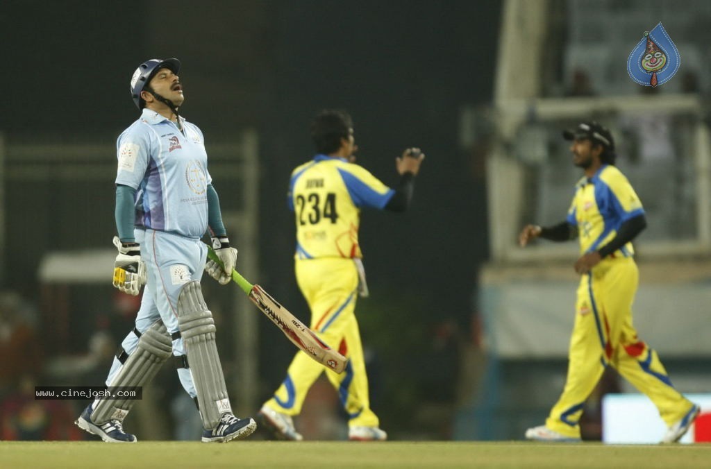 CCL4 Bhojpuri Dabanggs Vs Chennai Rhinos Match Photos - 82 / 168 photos