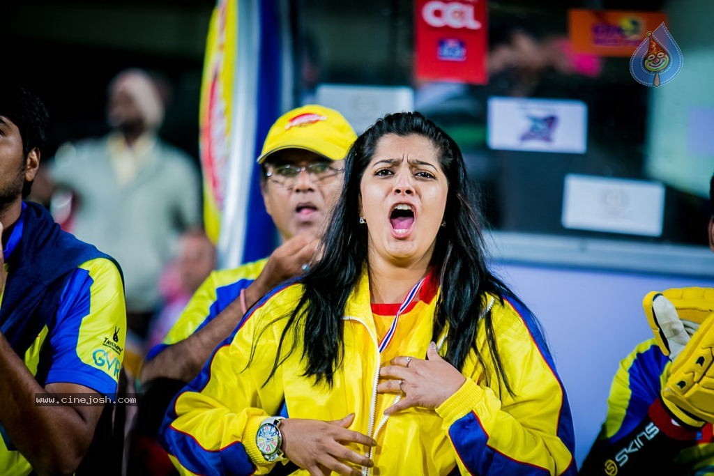 CCL4 Bhojpuri Dabanggs Vs Chennai Rhinos Match Photos - 144 / 168 photos