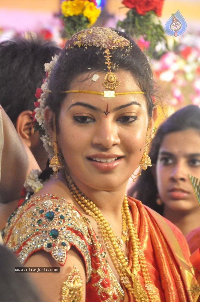 Celebs at Geetha Madhuri Wedding Photos - 171 / 213 photos