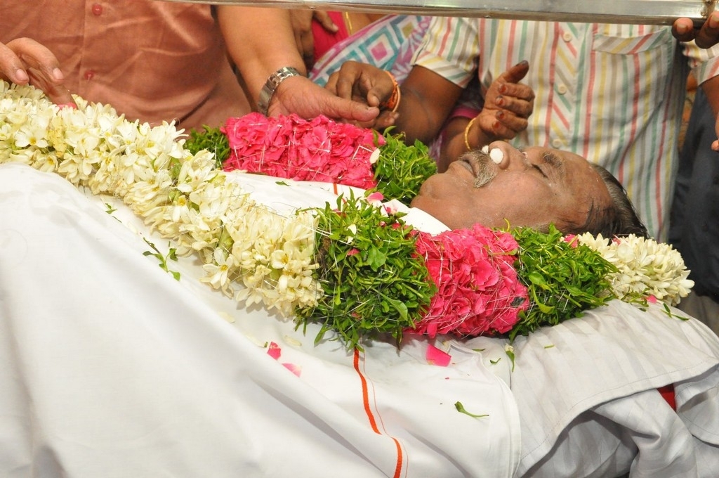 Dasari Narayana rao Condolences Photos 2 - 142 / 152 photos