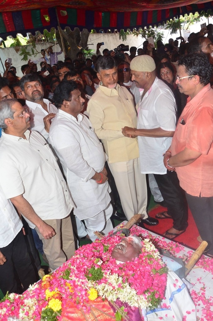 Dasari Narayana Rao Condolences Photos 6 - 13 / 63 photos