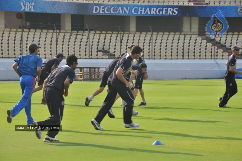 Deccan Chargers Practicing Photos - 2 / 100 photos