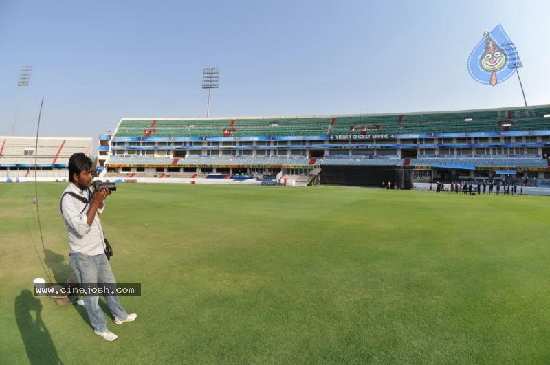 Deccan Chargers Practicing Photos - 86 / 100 photos