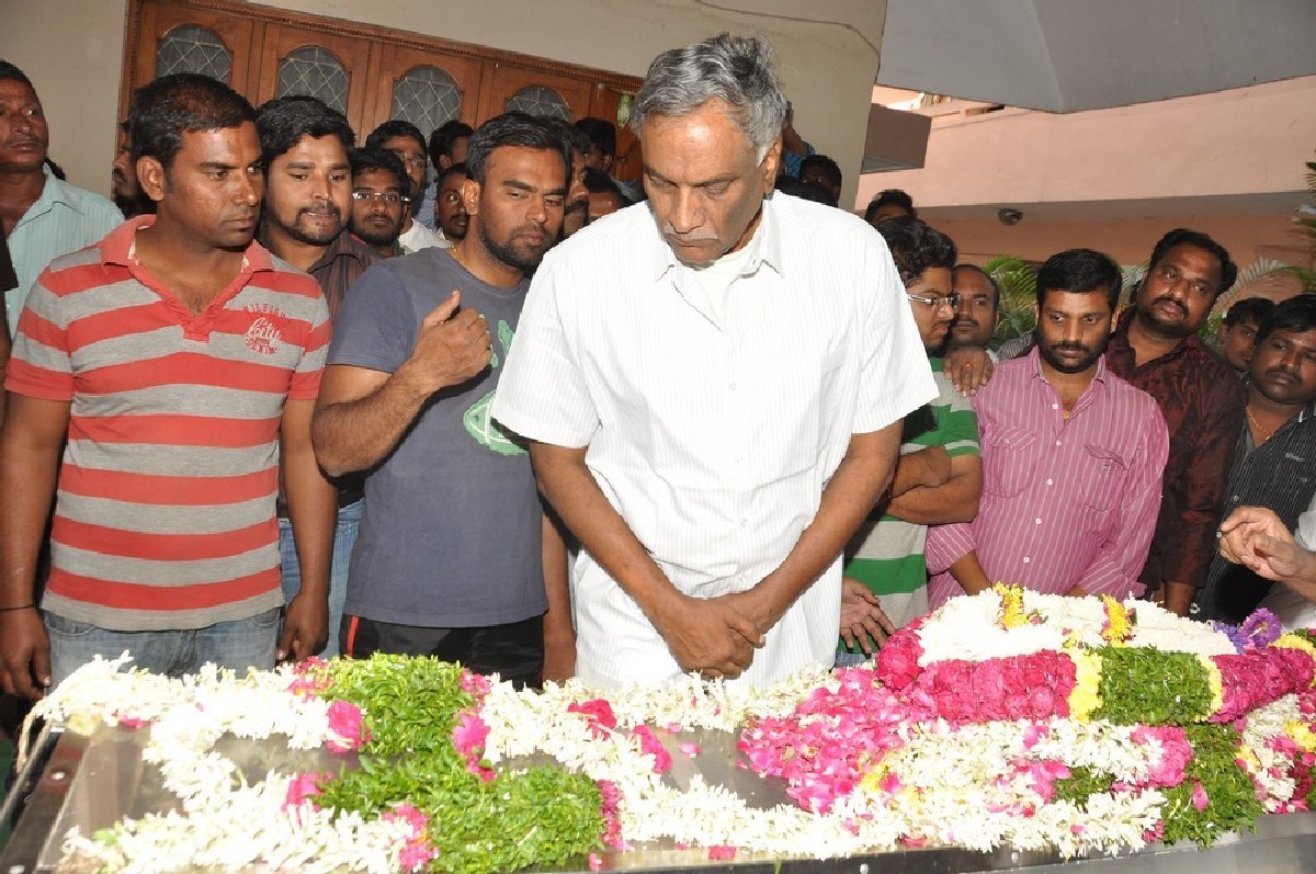 Dharmavarapu Condolences Photos - 48 / 179 photos