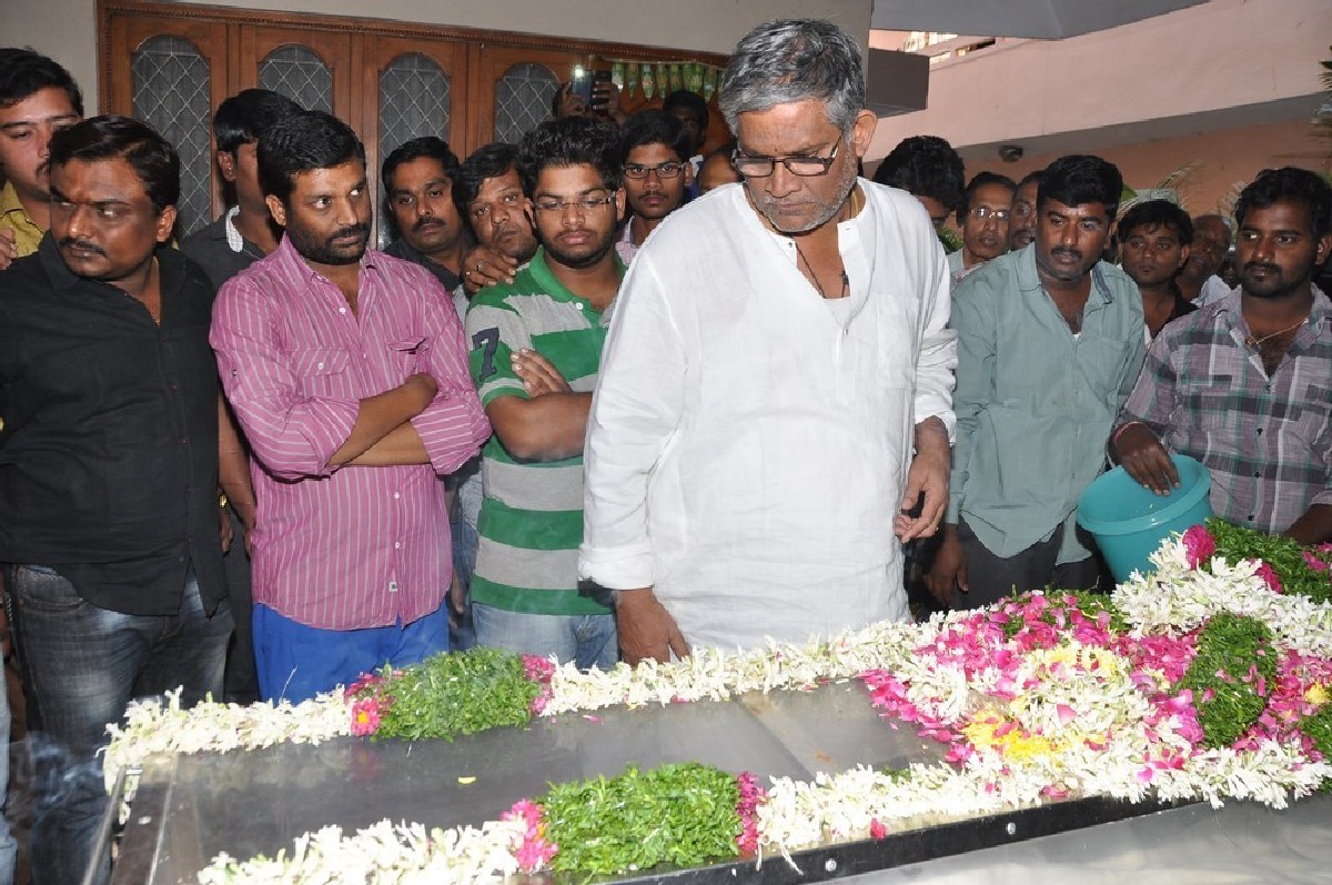 Dharmavarapu Condolences Photos - 62 / 179 photos