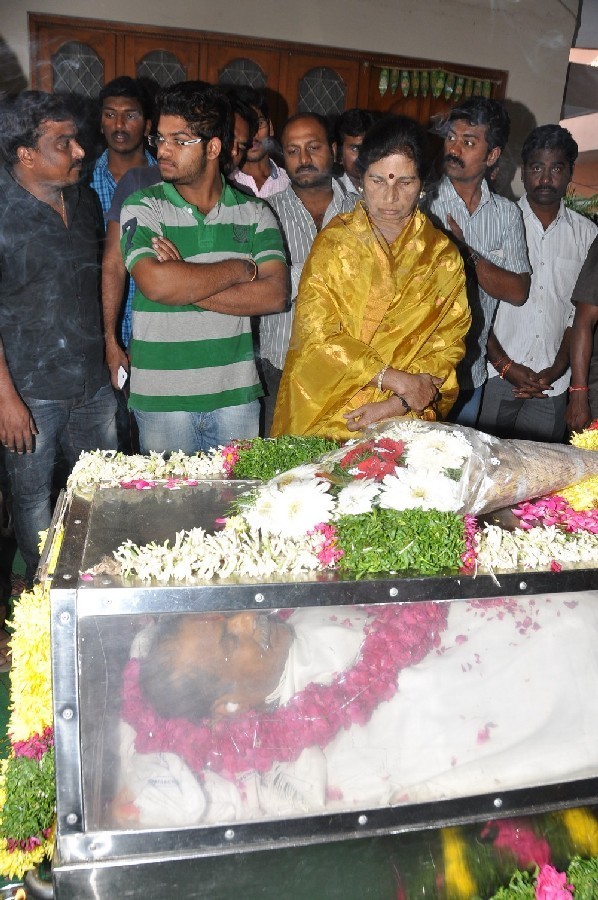 Dharmavarapu Condolences Photos - 75 / 179 photos