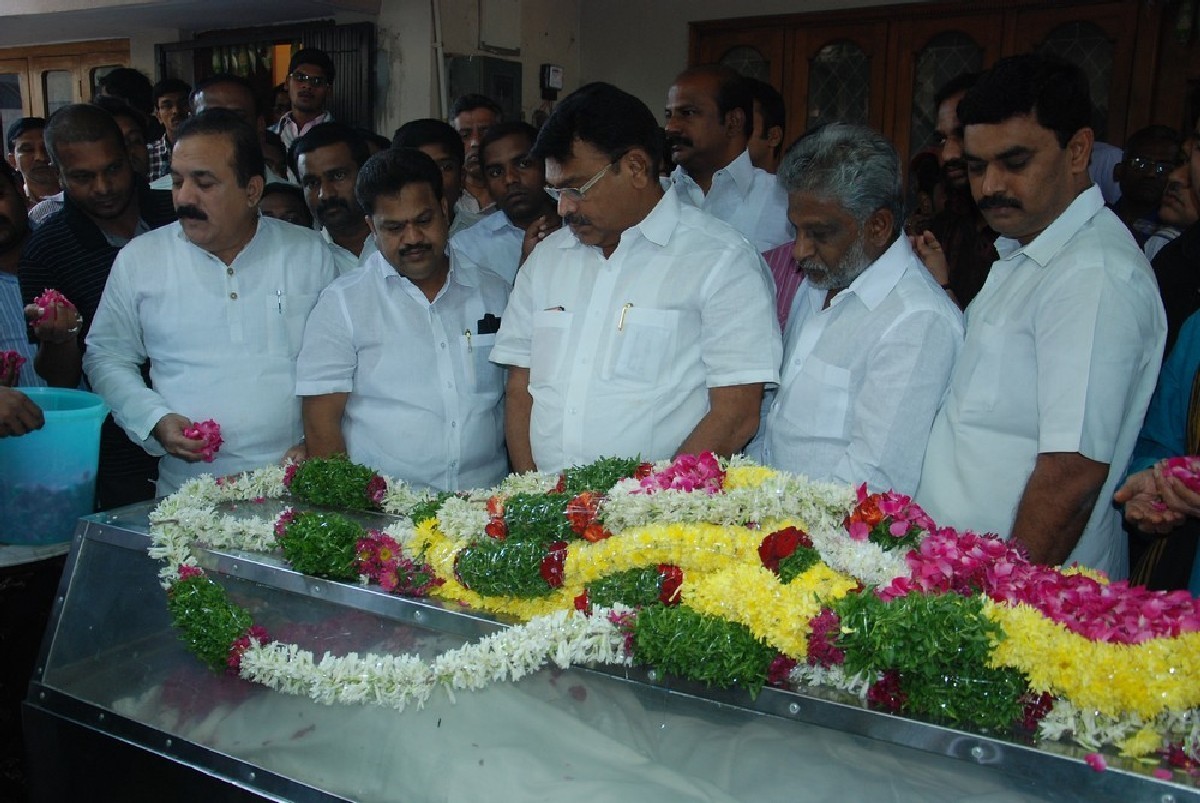 Dharmavarapu Condolences Photos - 88 / 179 photos