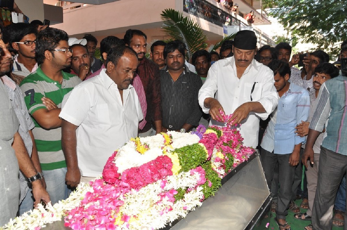 Dharmavarapu Condolences Photos - 98 / 179 photos