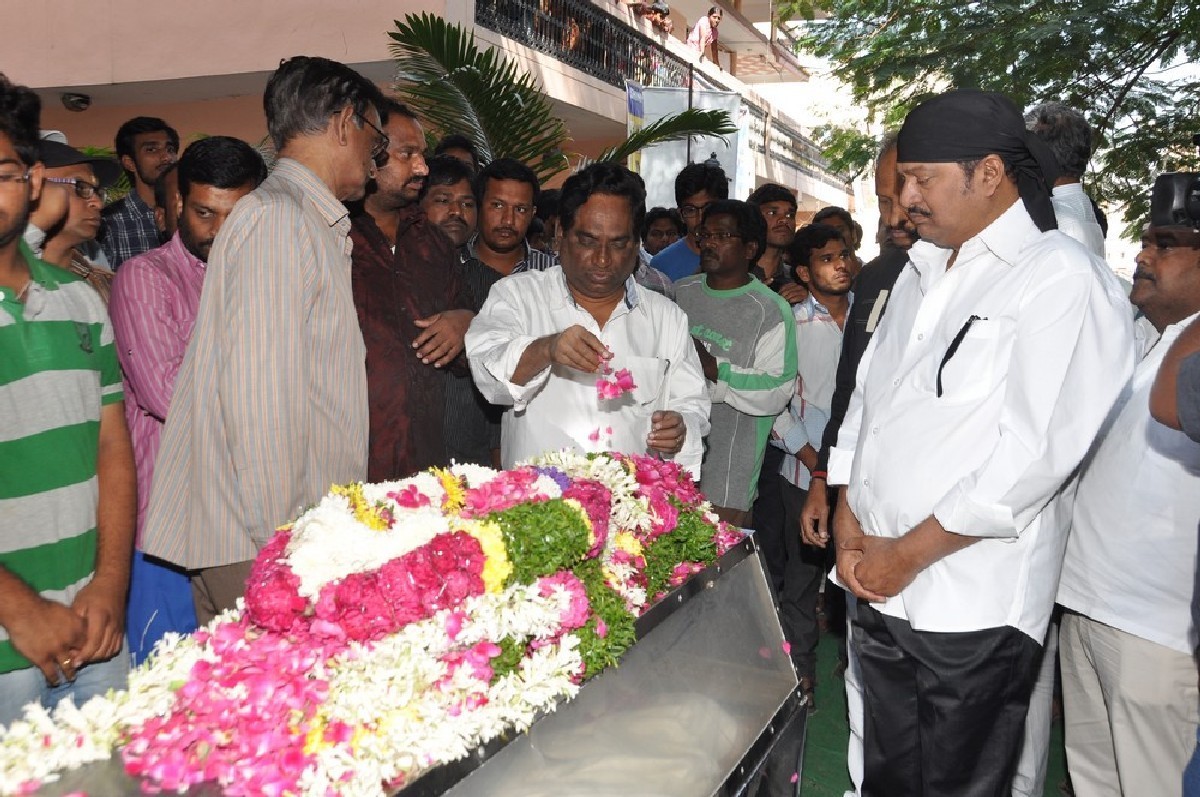 Dharmavarapu Condolences Photos - 102 / 179 photos