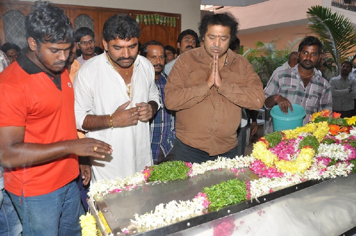 Dharmavarapu Condolences Photos - 107 / 179 photos