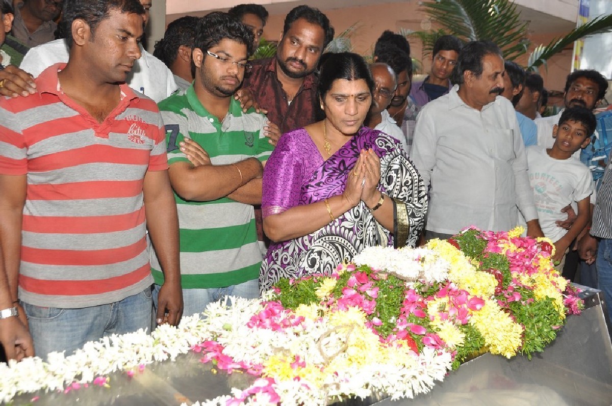 Dharmavarapu Condolences Photos - 166 / 179 photos