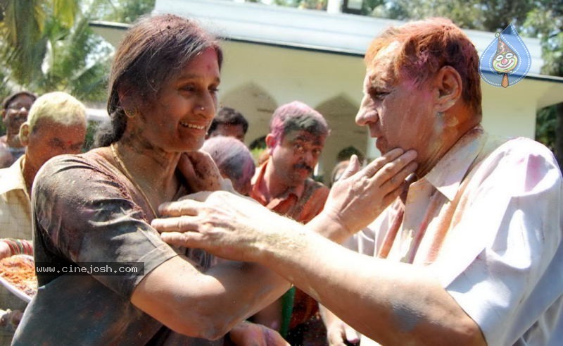 Holi Celebrations in Hyderabad - 10 / 76 photos