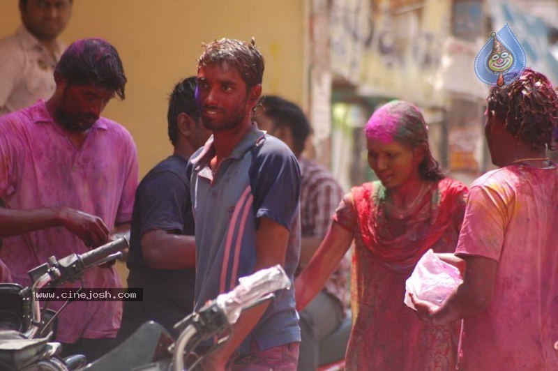 Holi Celebrations in Hyderabad - 13 / 76 photos