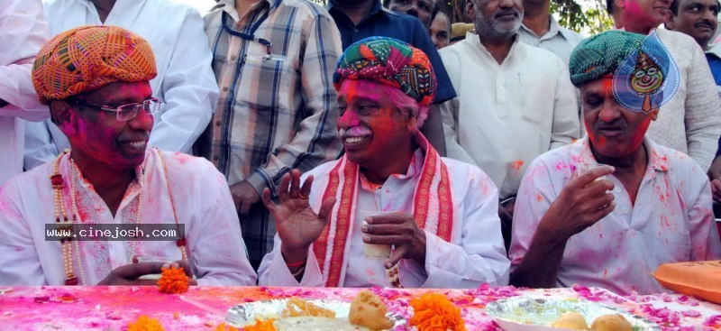 Holi Celebrations in Hyderabad - 36 / 76 photos