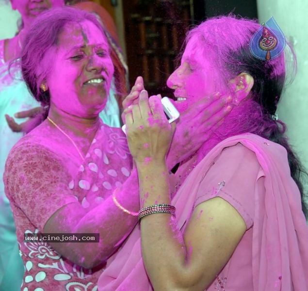 Holi Celebrations in Hyderabad - 52 / 76 photos